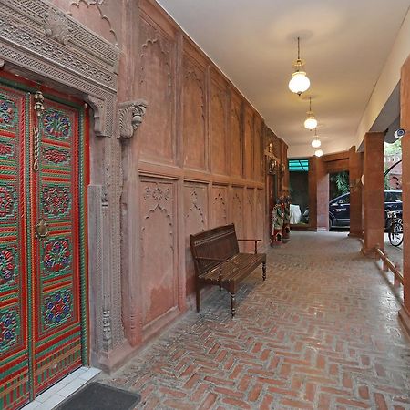Oyo 1427 Hotel Malhar Haveli Noida Exterior photo